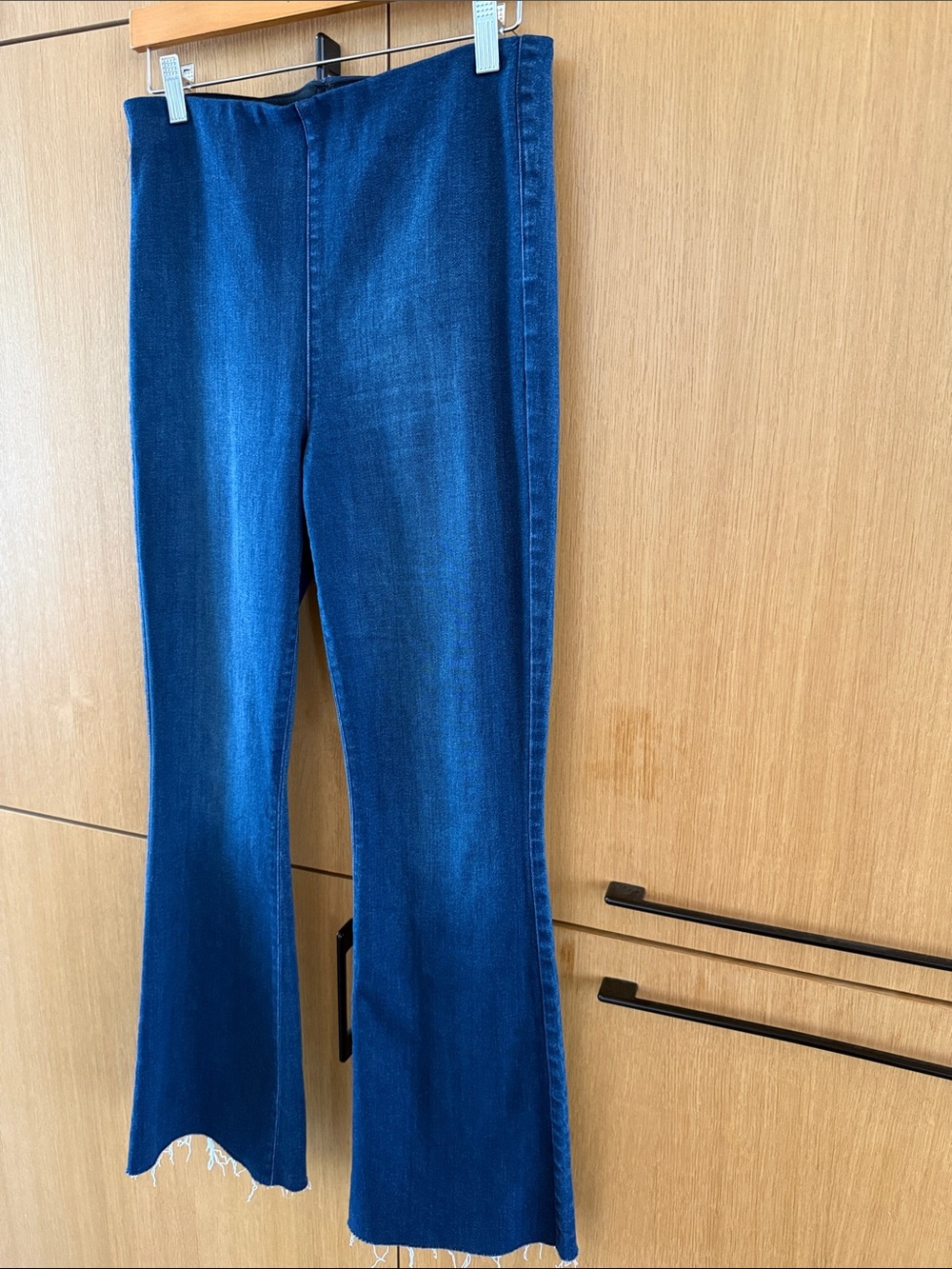 Frank & Eileen FLANNIGAN ILLUSION
Flare Pull-On Denim Jeans Women’s size 28 - Picture 4 of 10